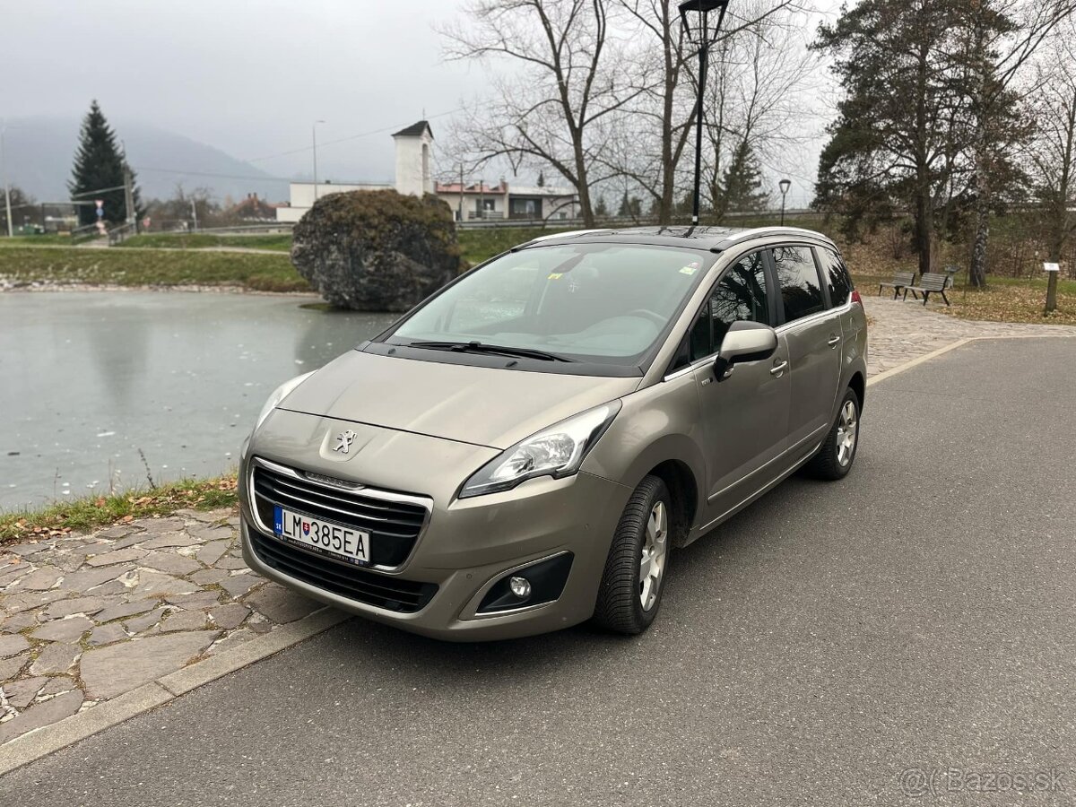 Peugeot 5008 r.v.2017 7 miestny