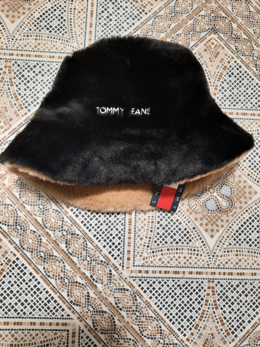 Tommy jeans teddy klobuk