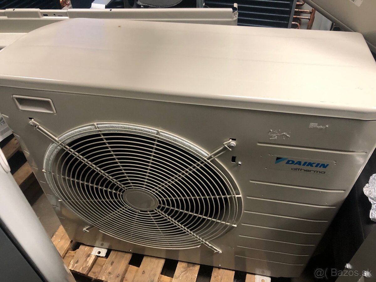 Plynové hybridné tepelné čerpadlo Daikin Altherma EVLQ08CAV3