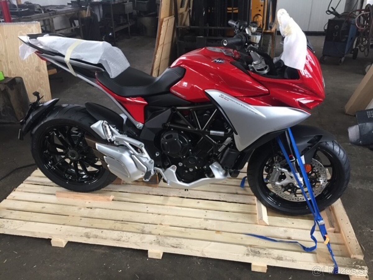 MV Agusta Turismo Veloce 800