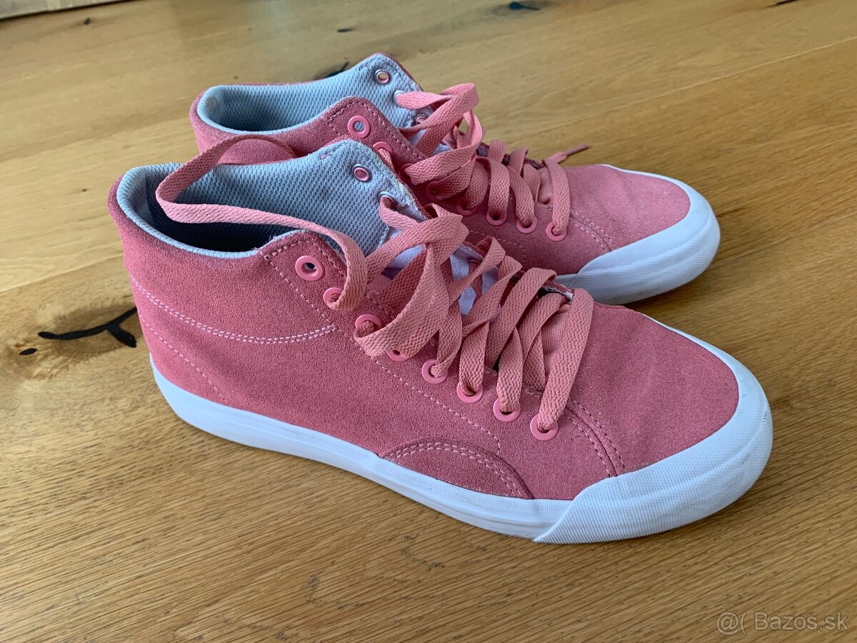 Dámske tenisky DC shoes veľ. 40 (resp. 39)