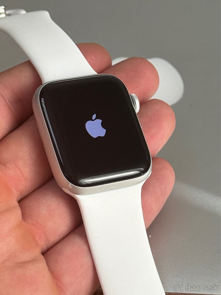 Apple Watch SE 2 44mm Silver GPS - 100% zdravie