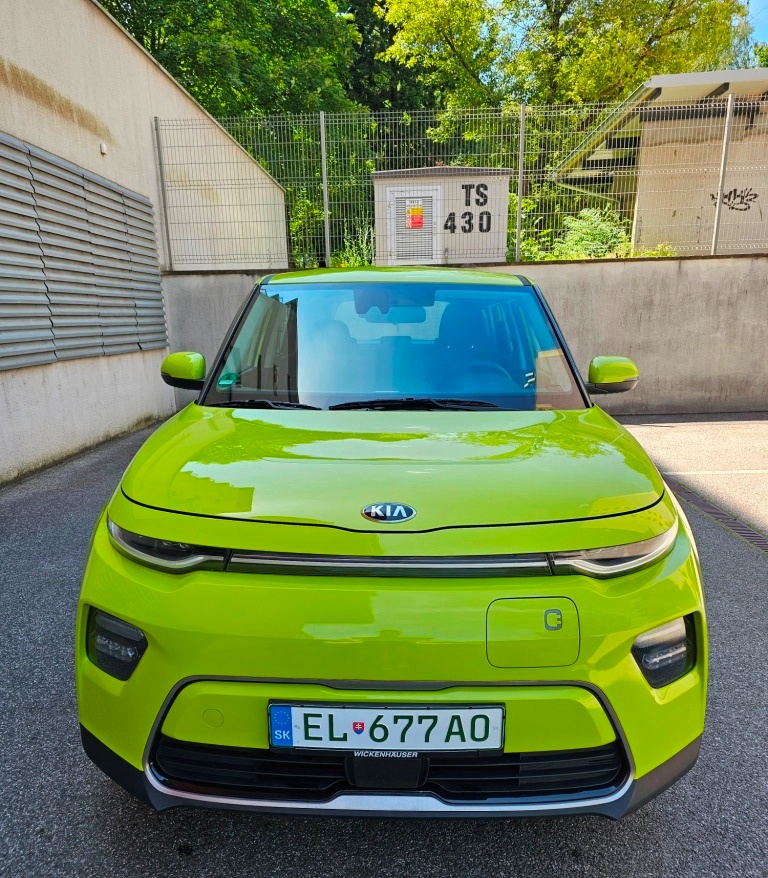 Elektromobil Kia e-Soul, rok 2021, 11 150 km, odpočet DPH