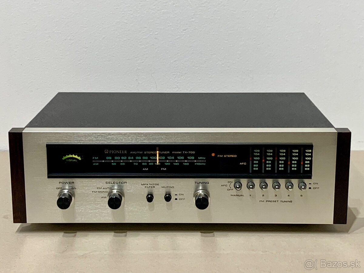 PIONEER TX-700 …. FM/AM Stereo Tuner