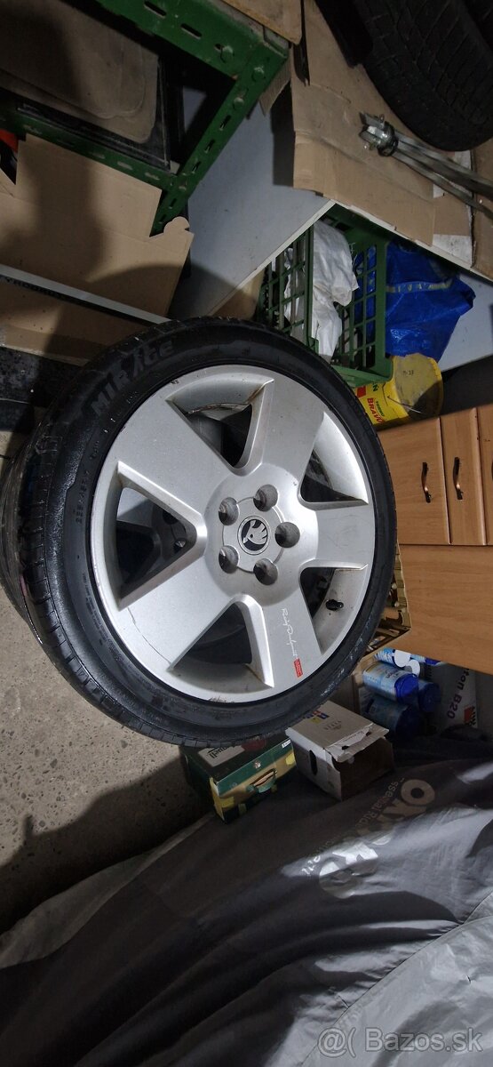 5x112 R17 Disky Skoda Superb1