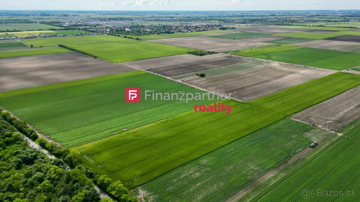 Na predaj investičný pozemok 10 115 m² Hviezdoslavov na farm