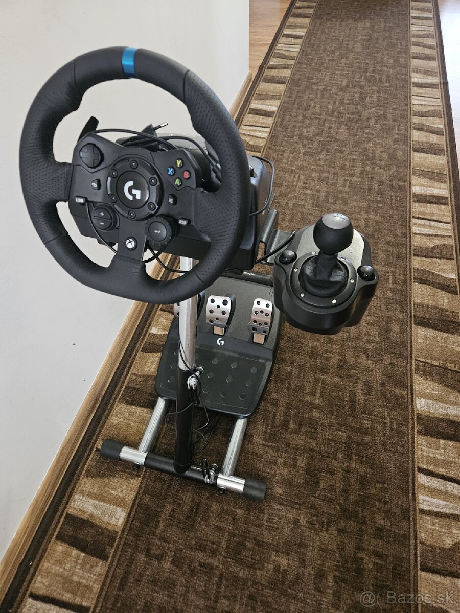 Logitech G923 Driving Force