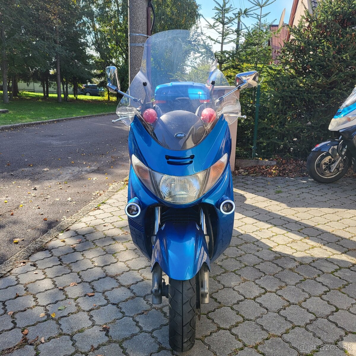 Suzuki Burgman AN 250