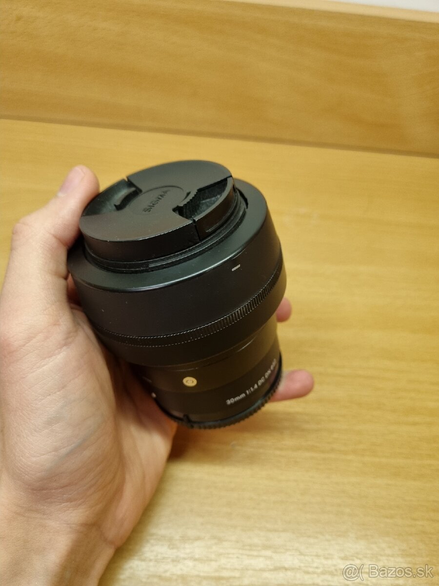 SIGMA 30mm f/1.4 DC DN E-mount