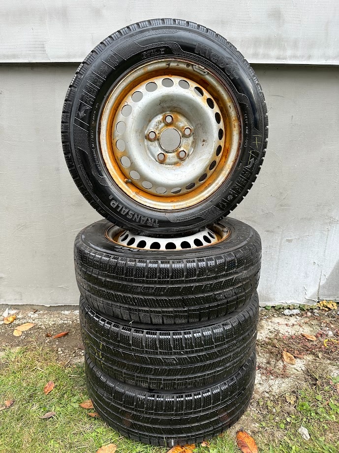 Plechové disky +Zimne pneu Kleber 205/65 R16 C 5x120