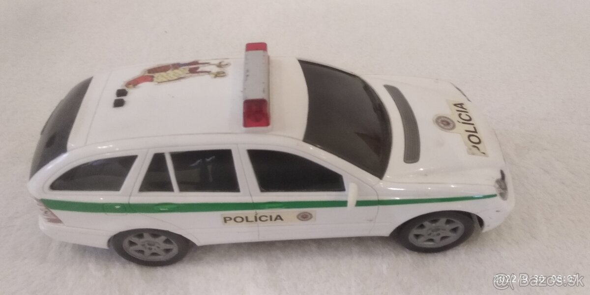 Policajné auto