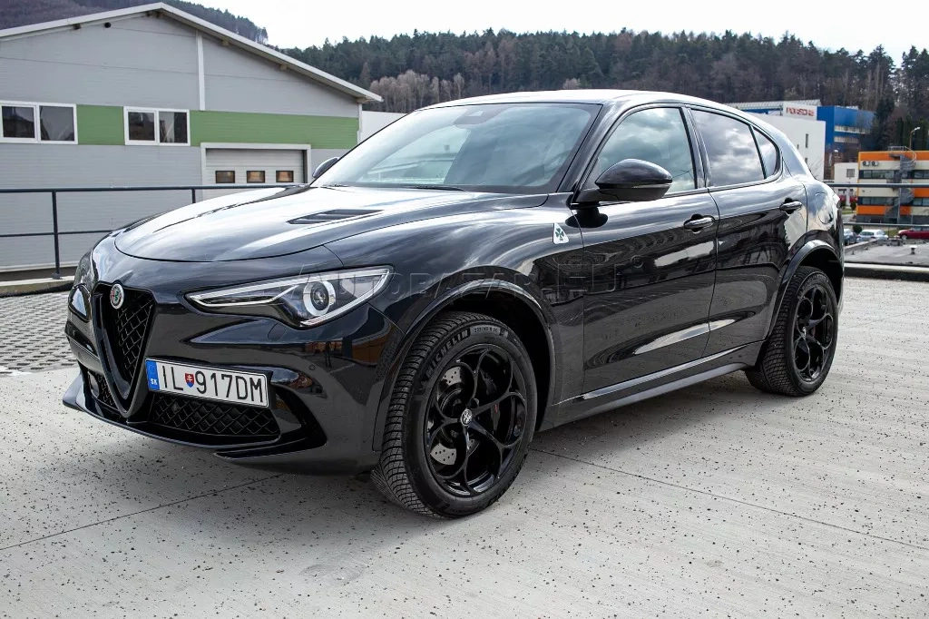 ALFA ROMEO STELVIO 2.9 V6 TWIN TURBO QV AWD A/T