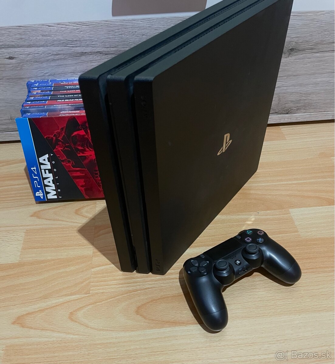 Sony Ps4 pro 1TB + 1 ovládač dualshock 4 + 11 hier + volant