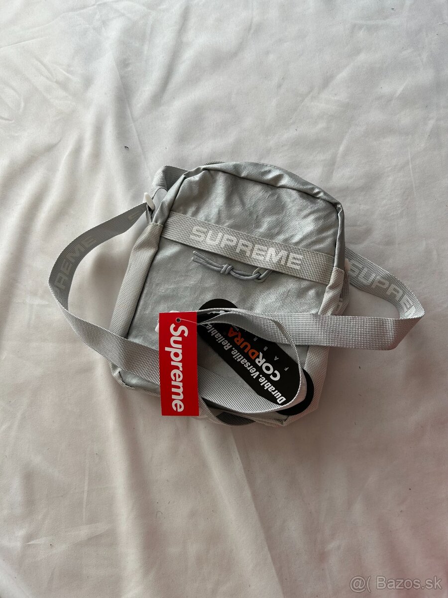 Supreme Shoulder Bag FW22