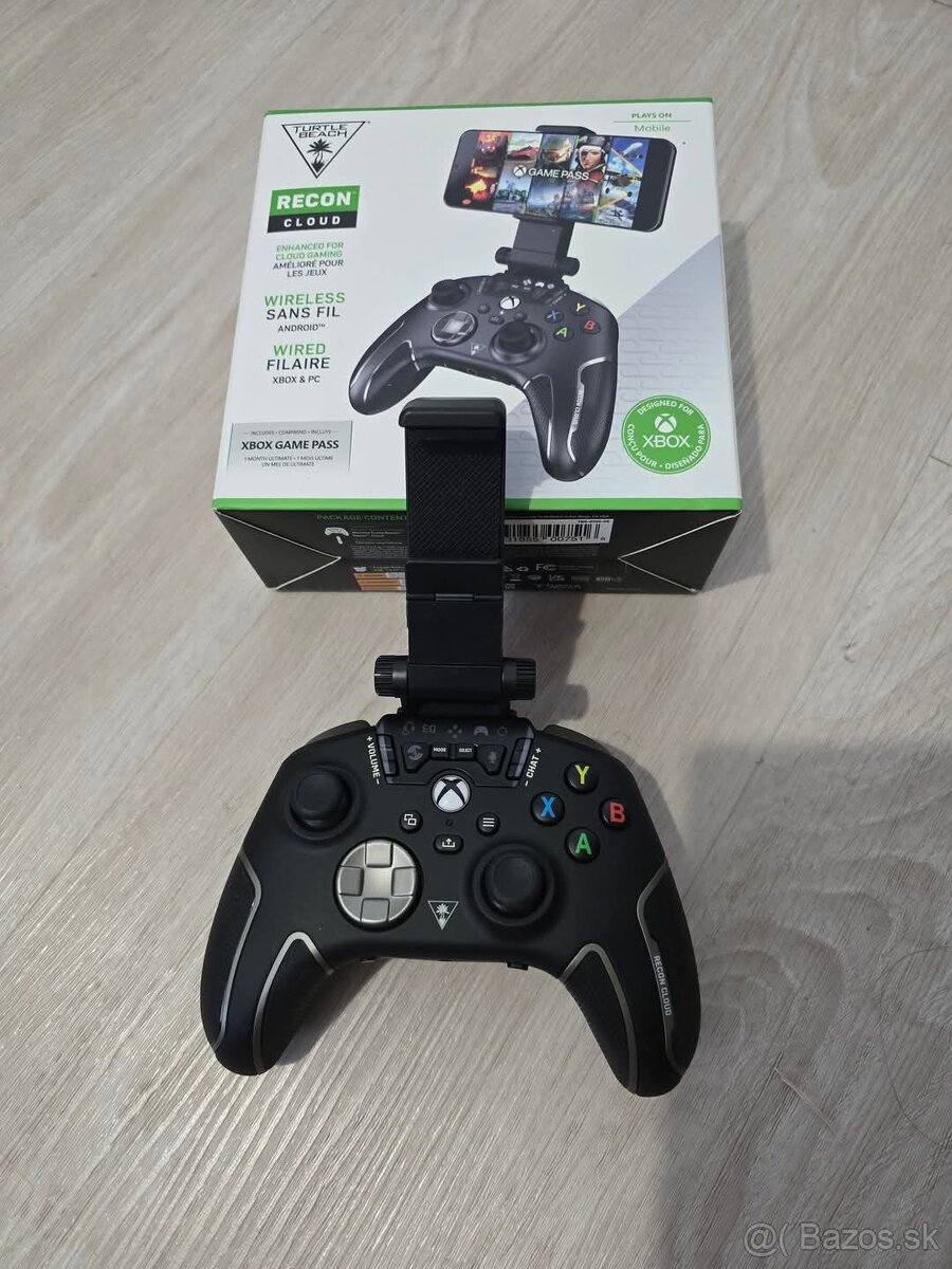 Ovládač na XBOX s držiakom na mobil