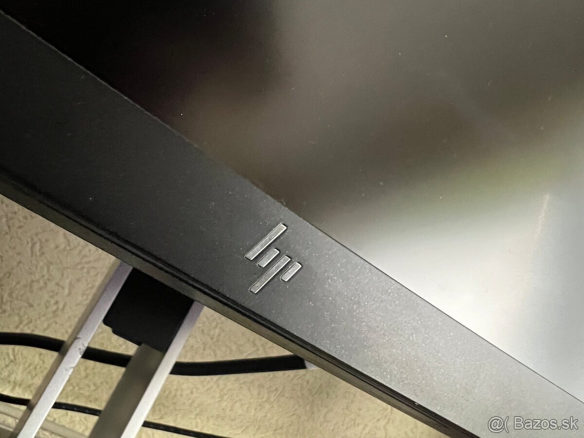 HP OMEN Herný počítač a monitor