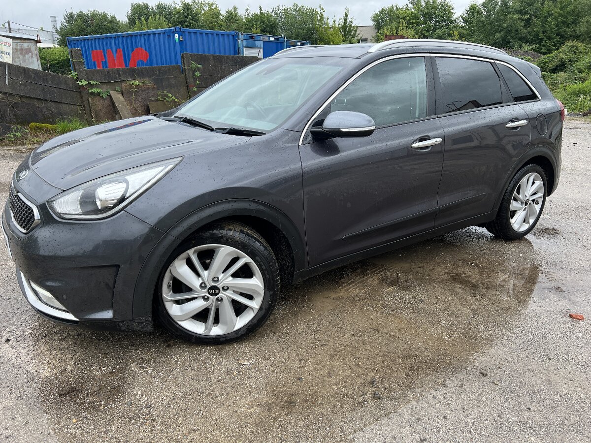 predam kia niro 1,6 eco hybrid AUTOMAT, 109000mil, 2018, pra