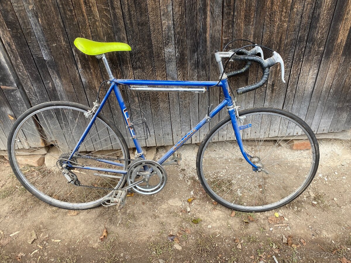 Retro bicykel Favorit V pôvodnom stave 20rokov stál