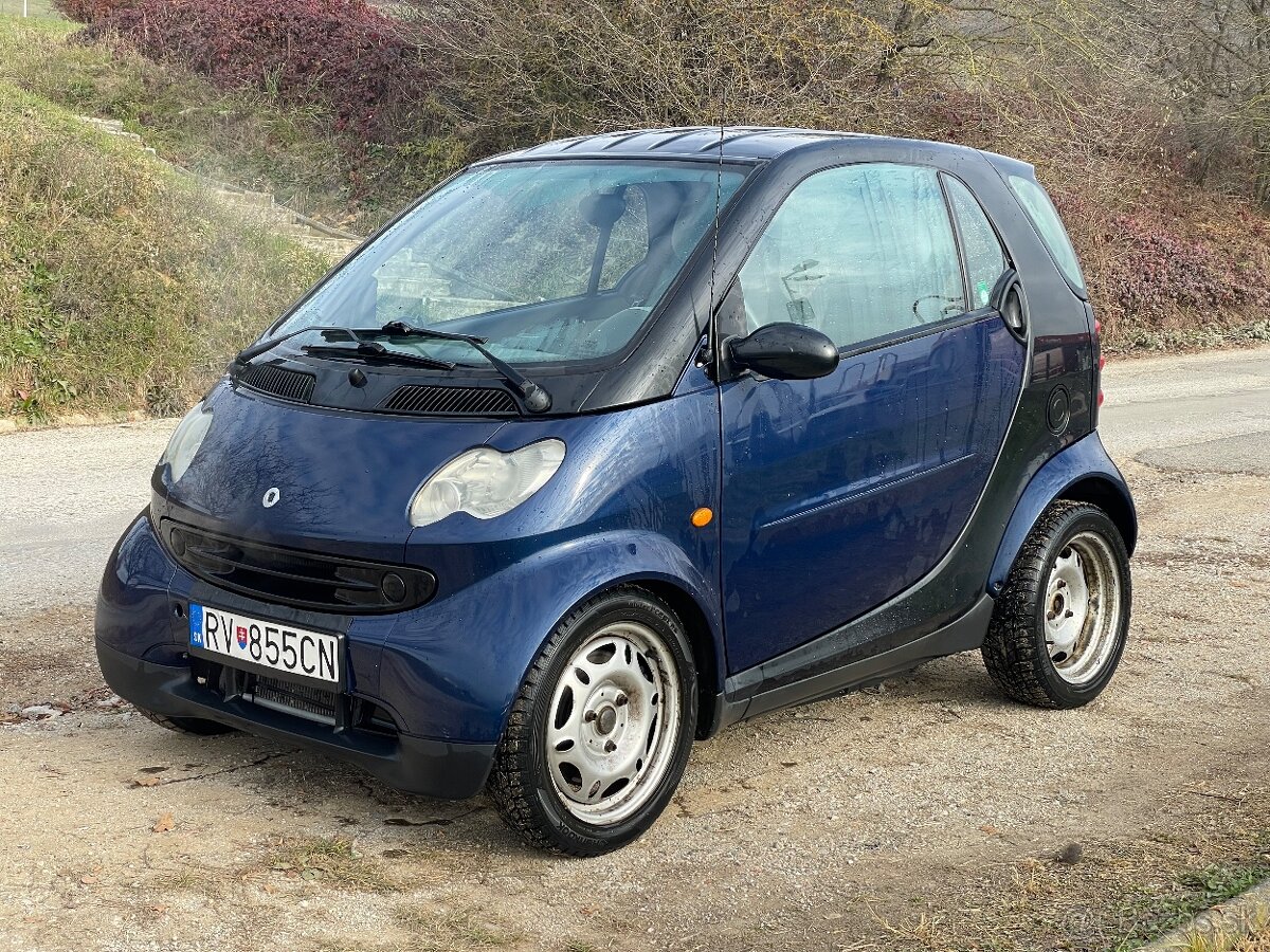 Smart ForTwo Benzín 0.7T Pure