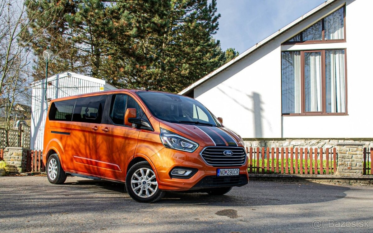 Ford Tourneo Custom 2.0TDCi 125kW Titanium LEN 100.000 km