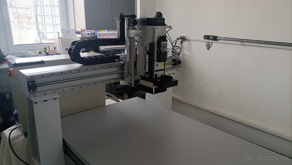 CNC freza, router