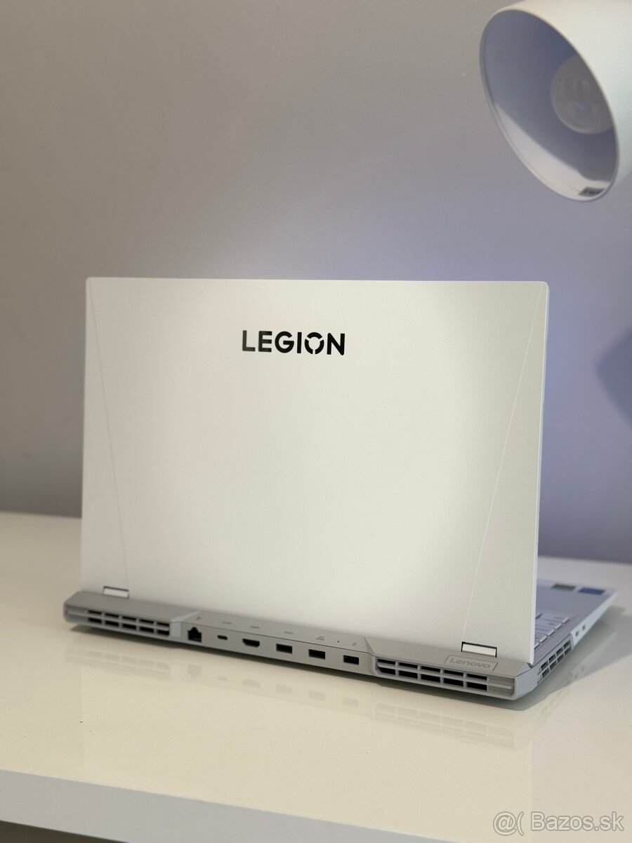 Lenovo Ledion 5 Pro