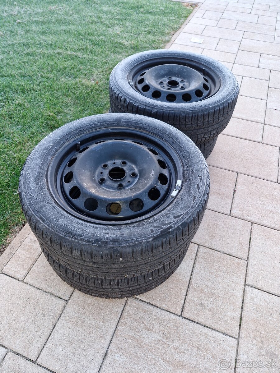 Predám sadu zimných kolies 205/55R16 VW Golf III