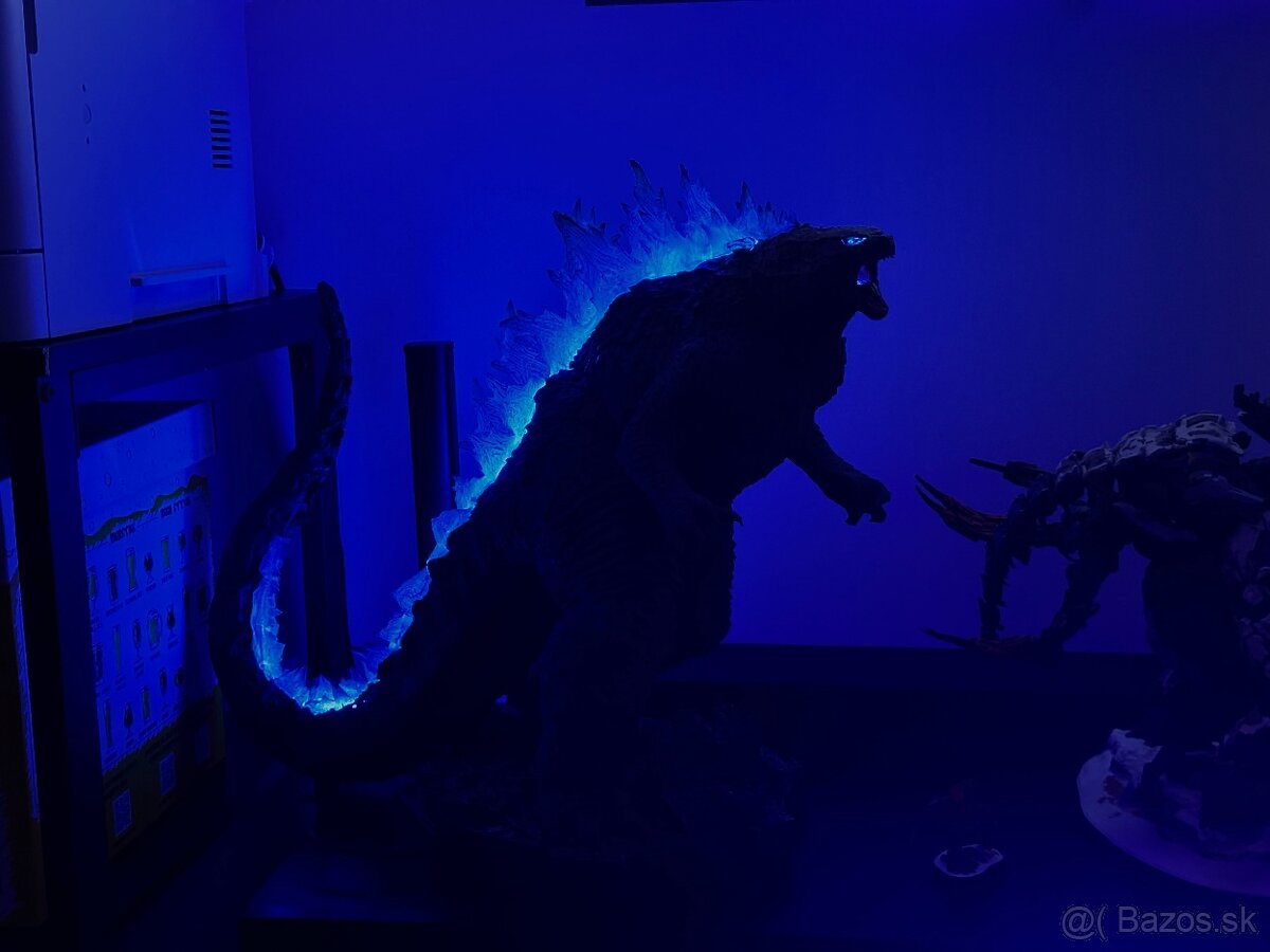 Figurka Godzilla LED podsvietenie