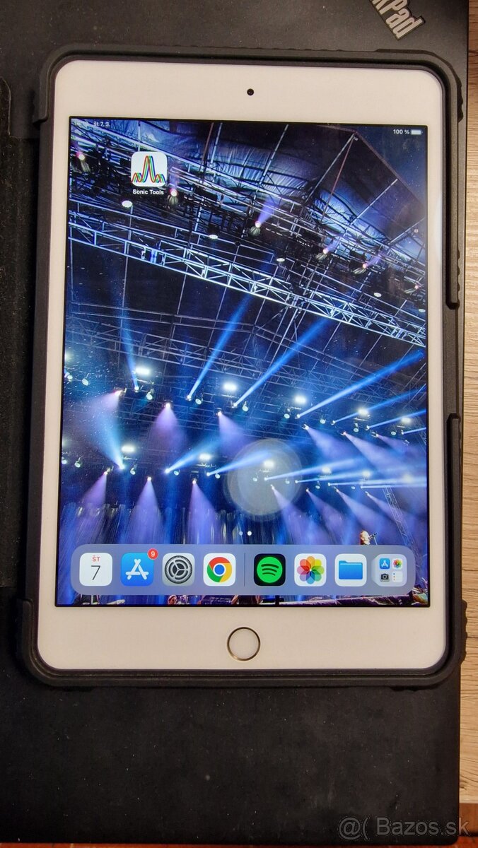 Apple iPad mini 4