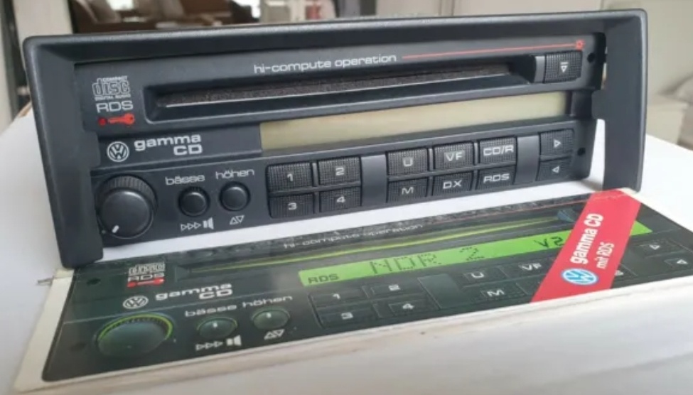 KUPIM Original stare autoradio VW