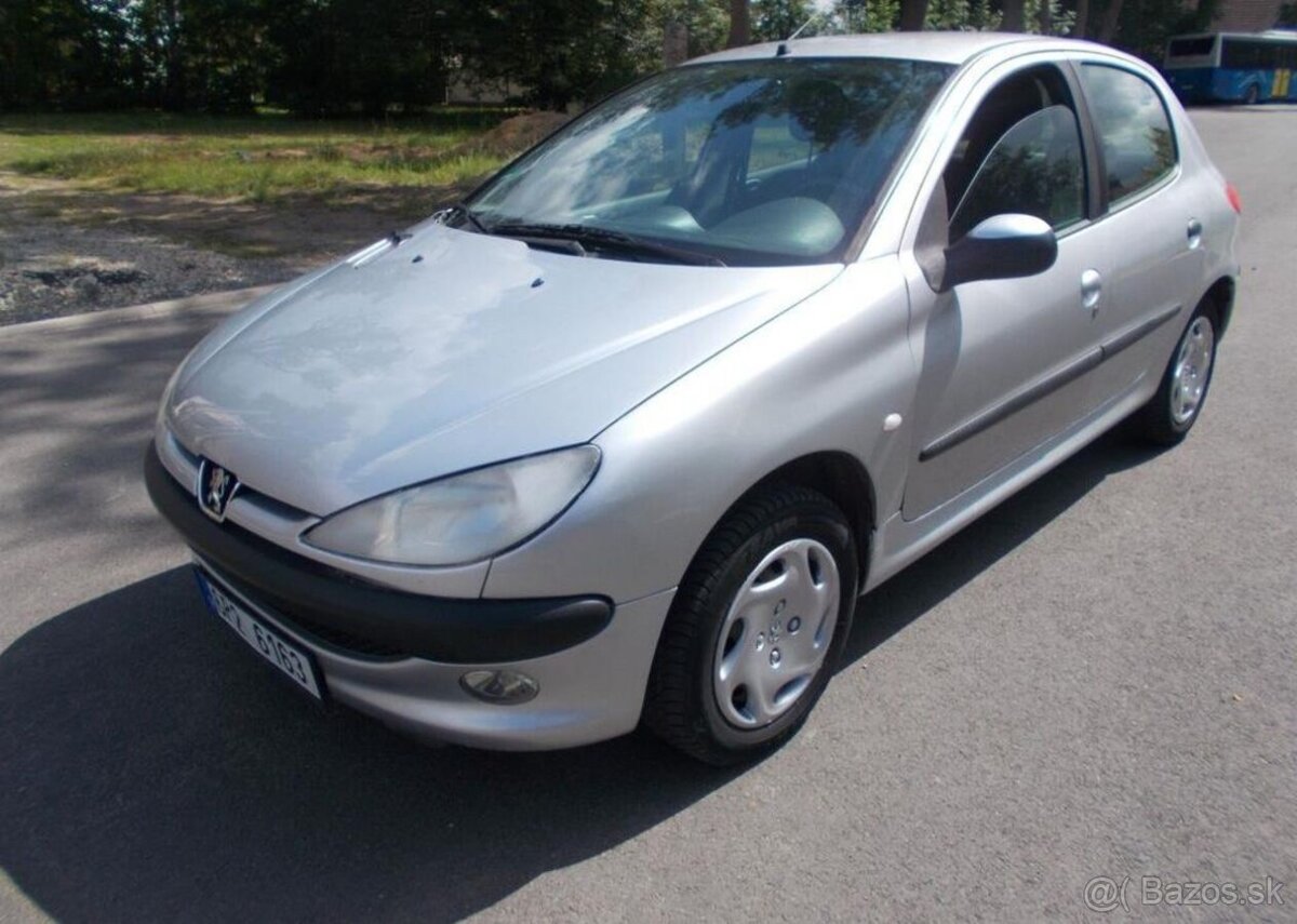 Peugeot 206 1,4 klima,nová STK benzín manuál 55 kw