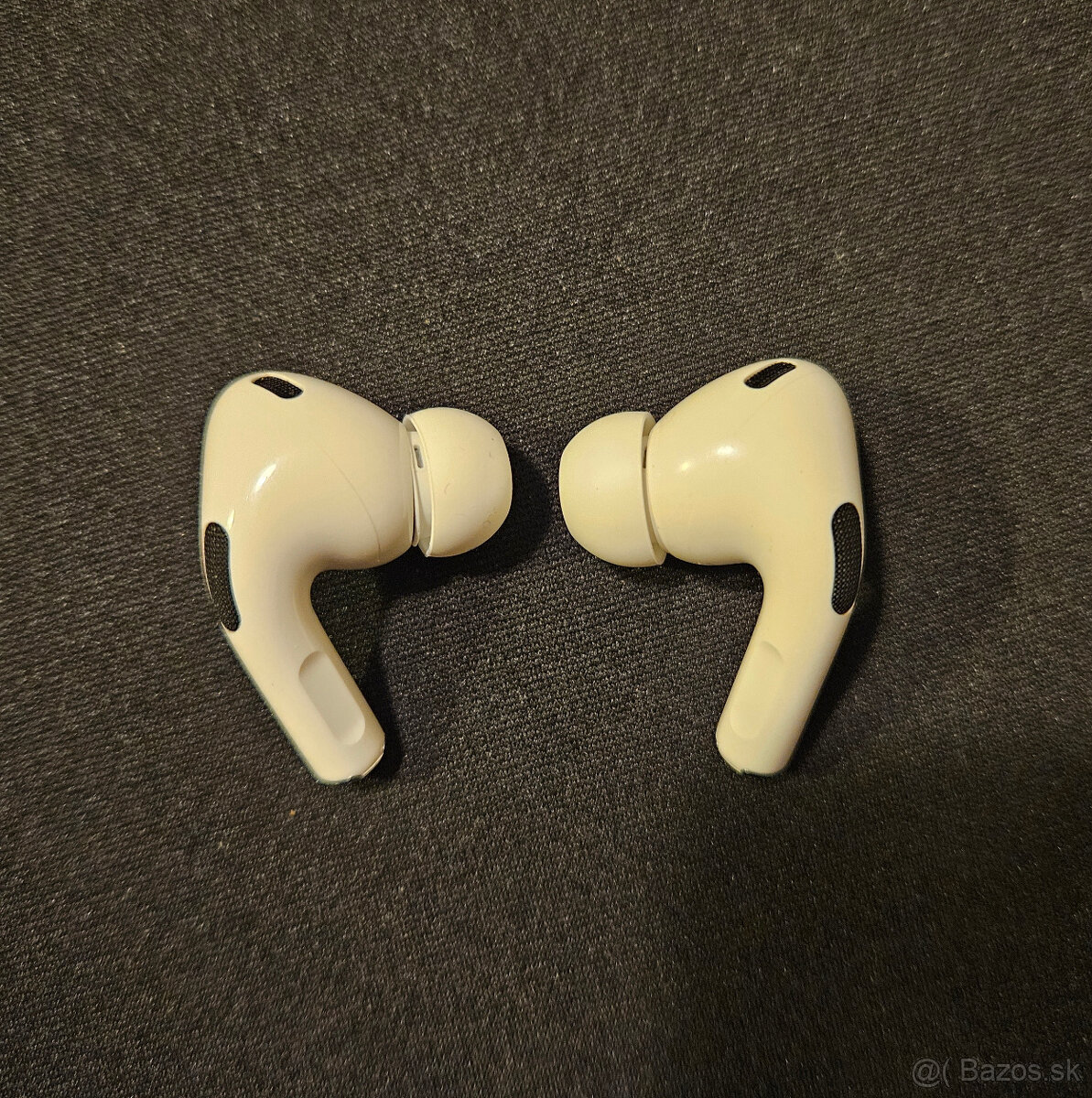 Apple AirPods Pro 2 Sluchátka