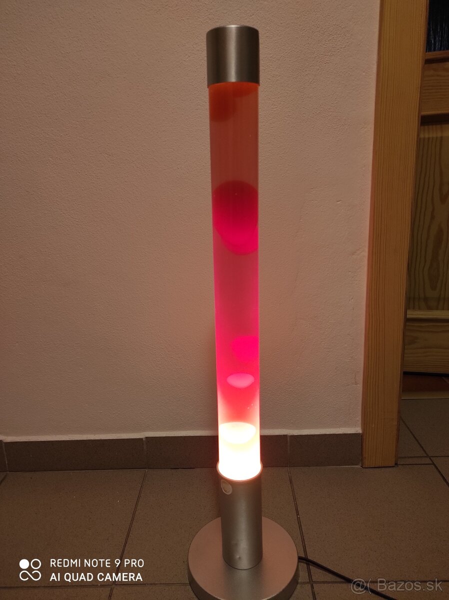 Predám lávovú lampu