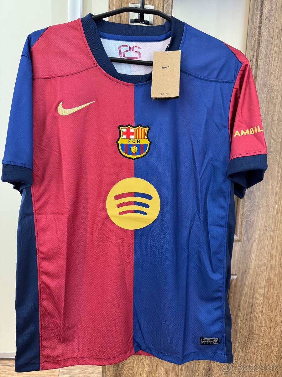 Barcelona dres 2024/25 domaci