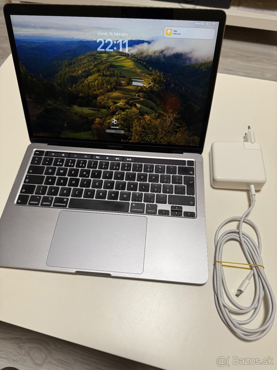 Predám vymením Macbook Pro 2020 Four Thunderbolt 500GB I5