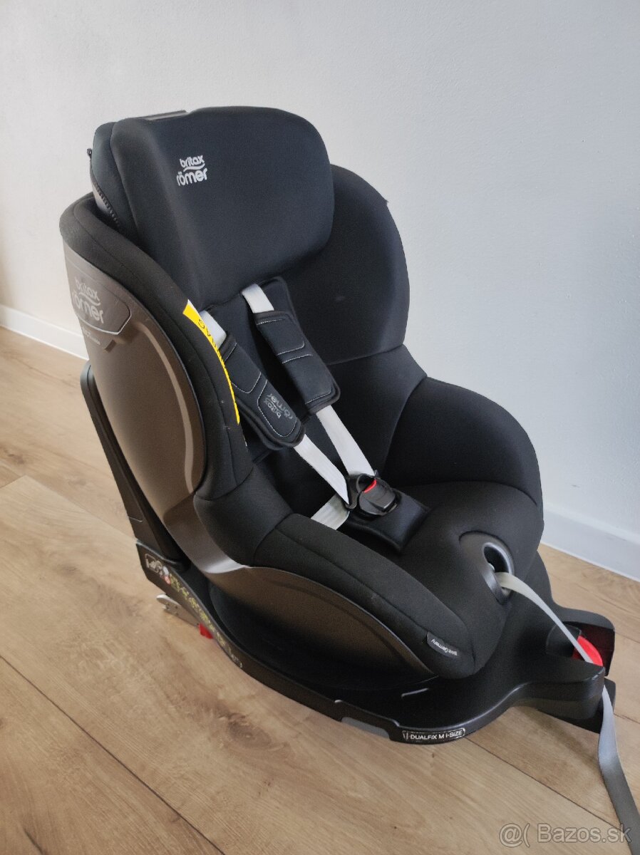 BRITAX RÖMER Autosedačka Dualfix M i-Size 0-18kg