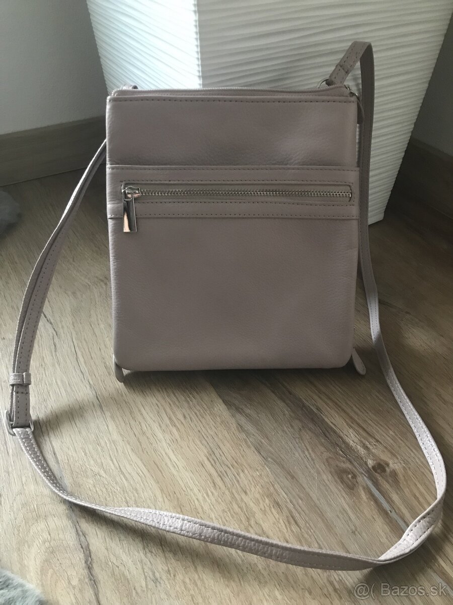 Nová kožená crossbody kabelka