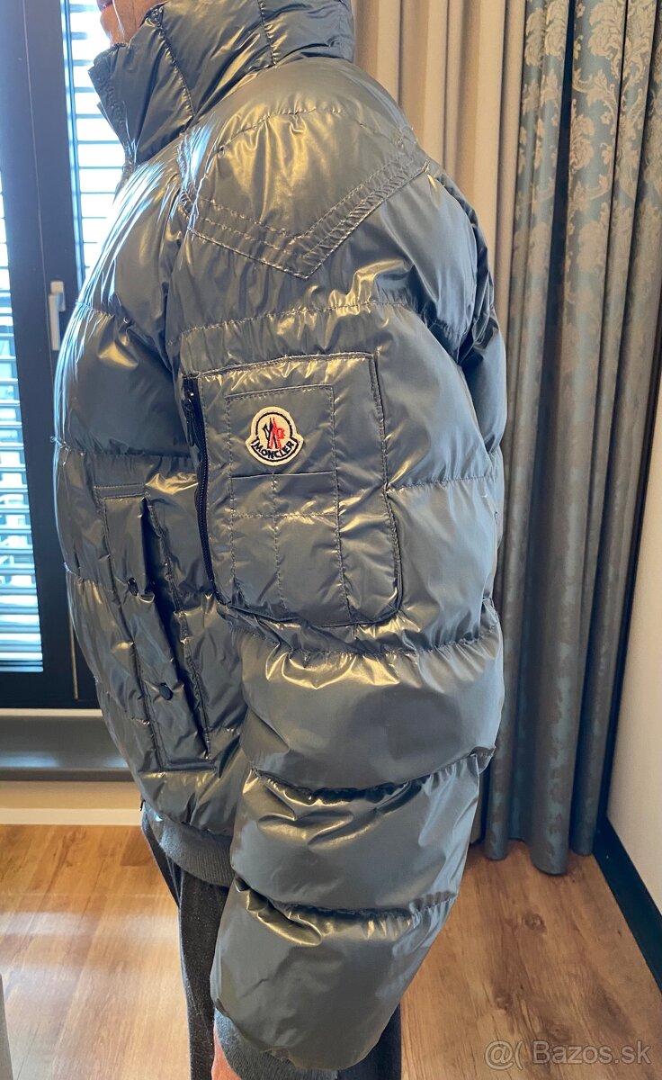 Moncler zimná bunda pánska, nosená. Veľkosť M-L