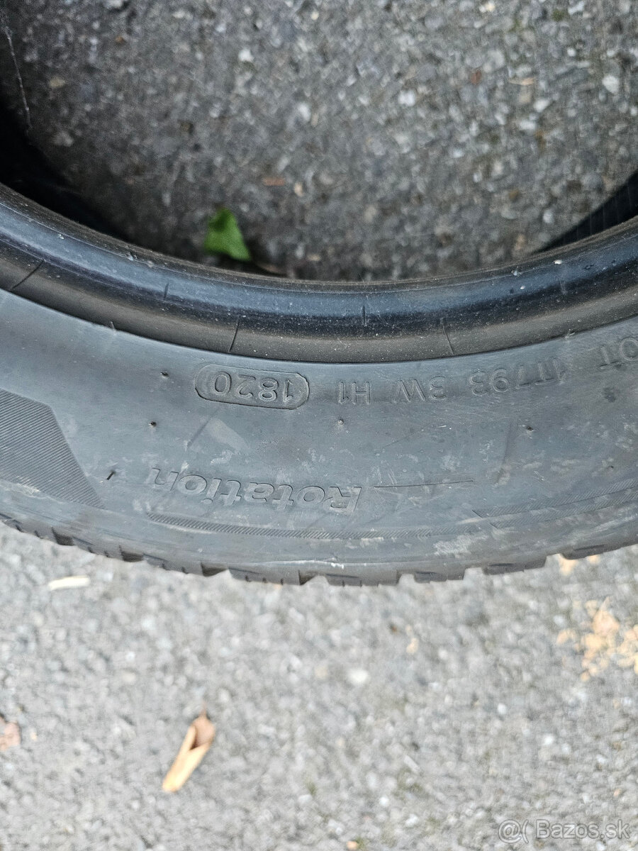 Hankook icept evo3 215x55 R18