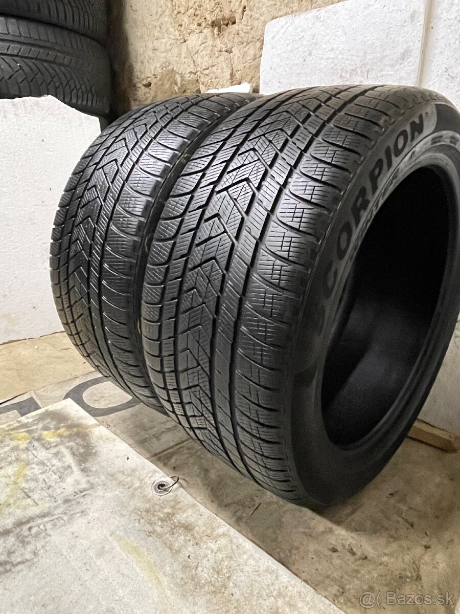 Pirelli 305/40 R20 2x=200€