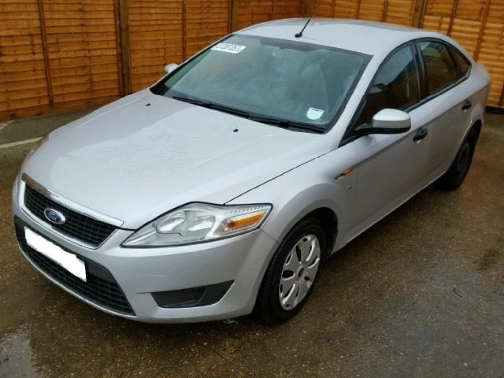 Rozpredám Ford Mondeo MK4 2.0 Tdci