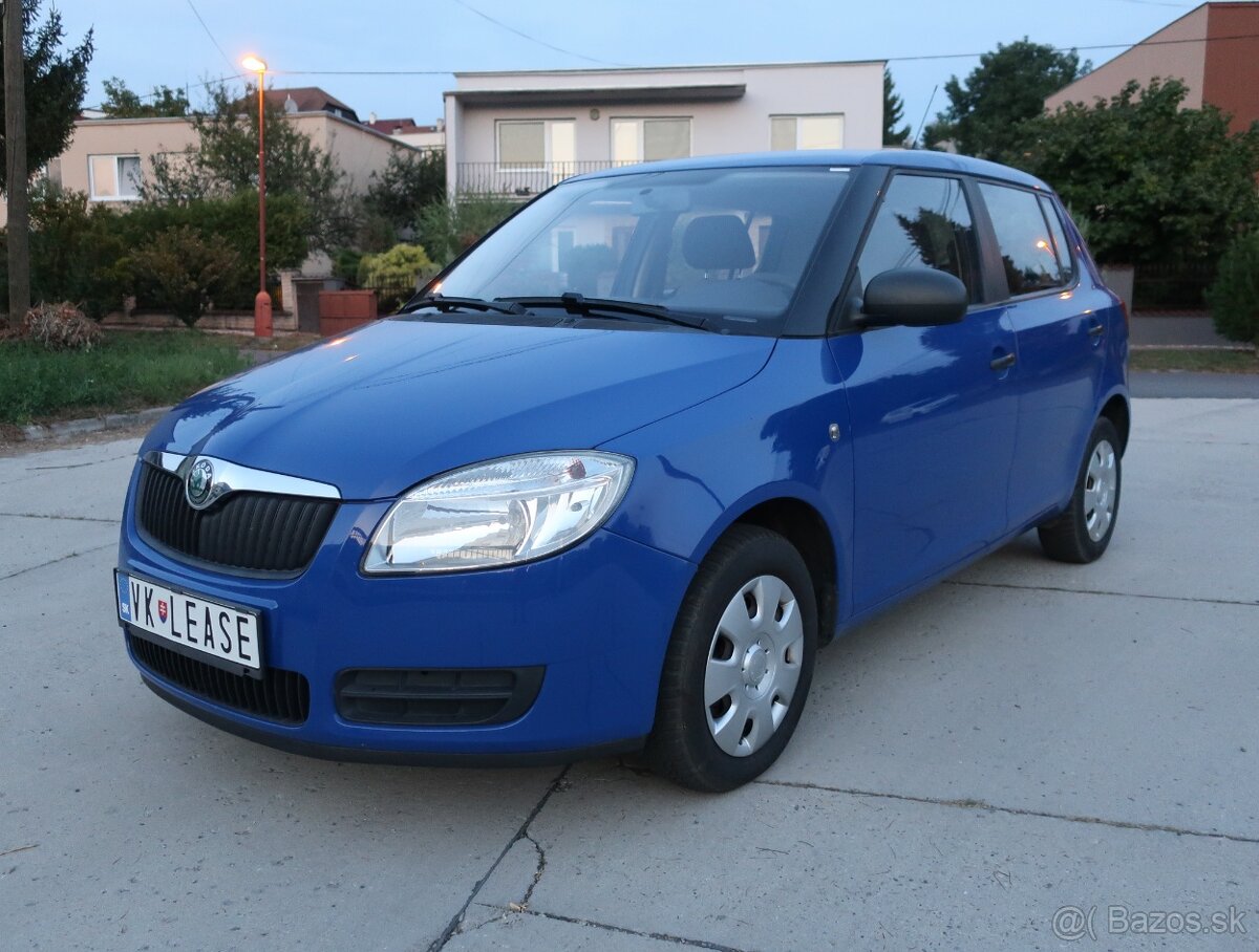 Odstúpim leasing na Škodu Fabia II benzín, modrá, len 118tkm