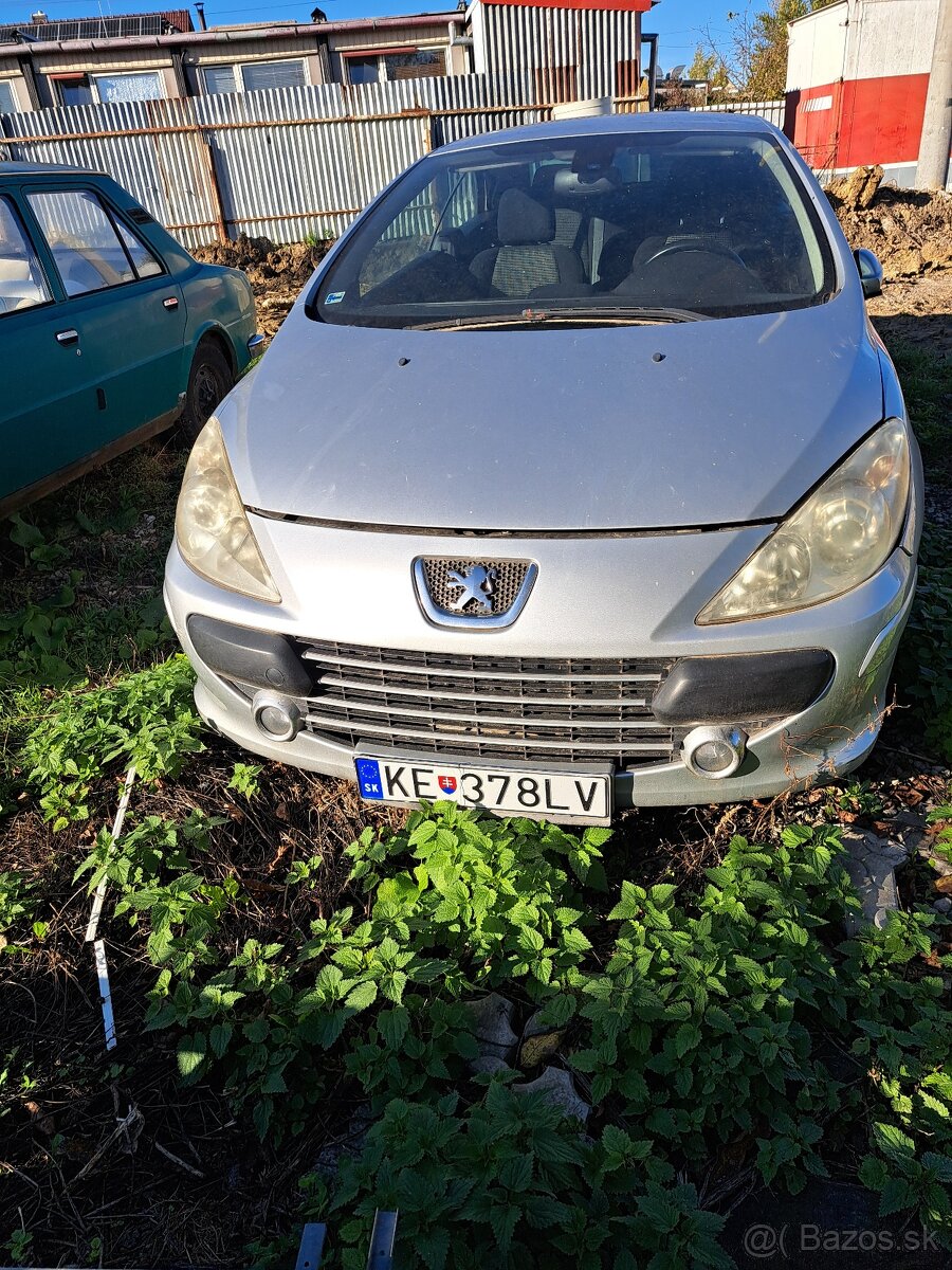 Peugeot 307 CC 2.0 HDI 103 kw