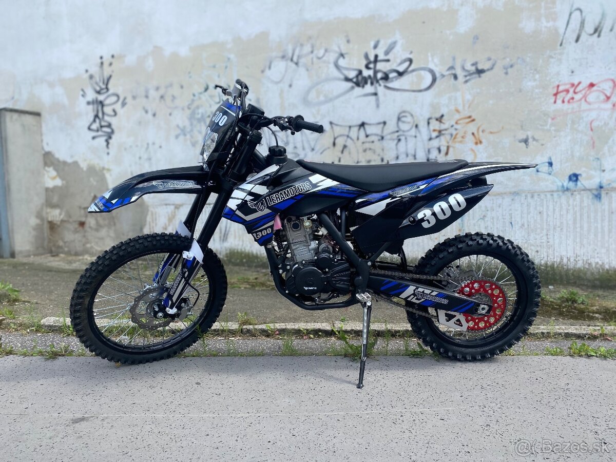 Dirtbike 300ccm 23kW