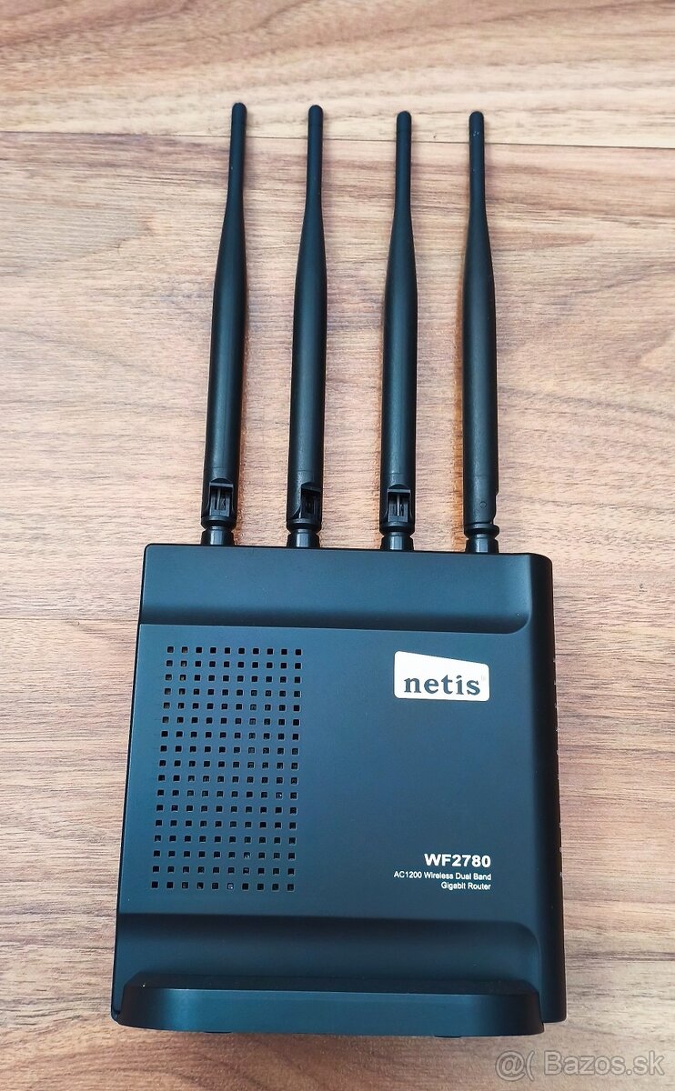 Netis WF2780, dual band N router, 2.4 a 5 GHz, 4 antény