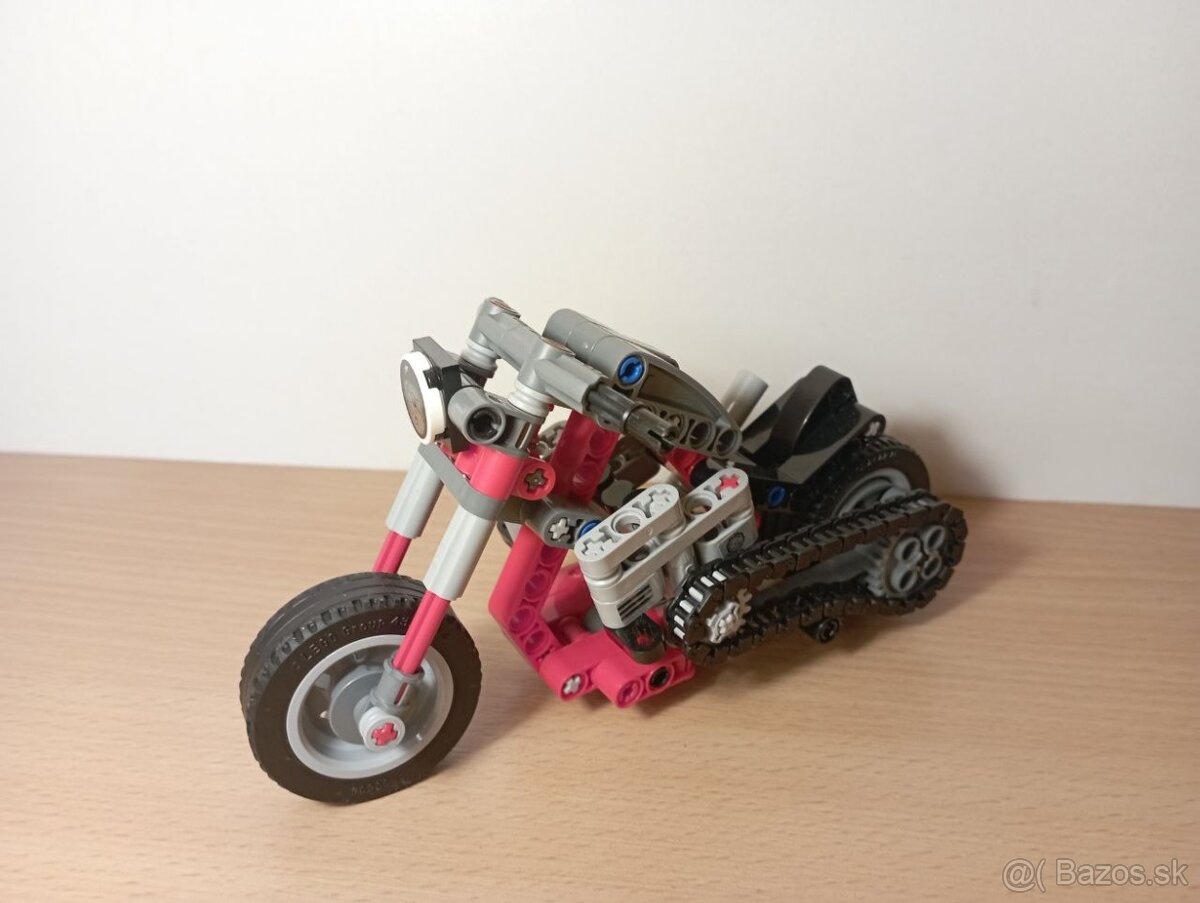 LEGO Technic Motorcycle 42132 2 in 1