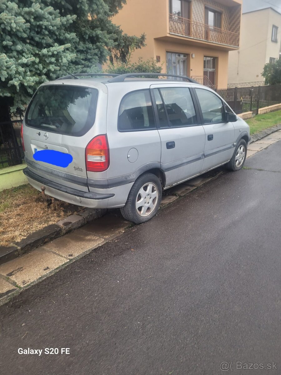 Opel zafira