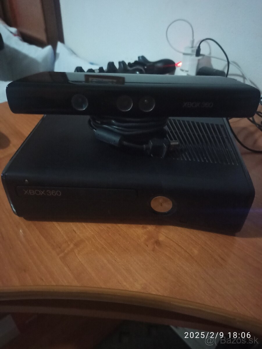 Xbox 360s