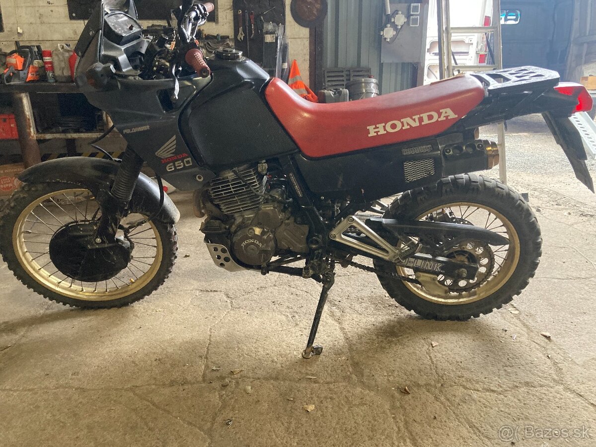 Honda NX 650 Dominator Díly