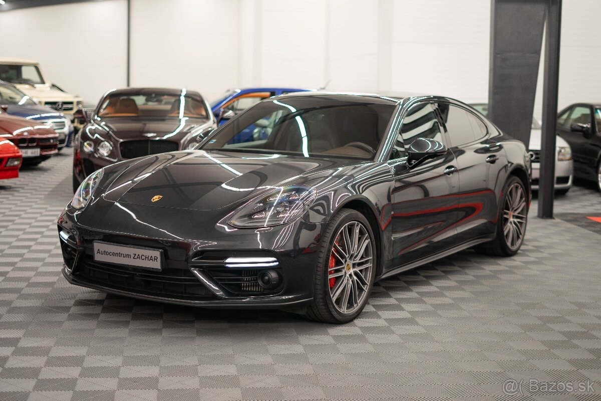 Porsche Panamera Turbo 4x4 A/T